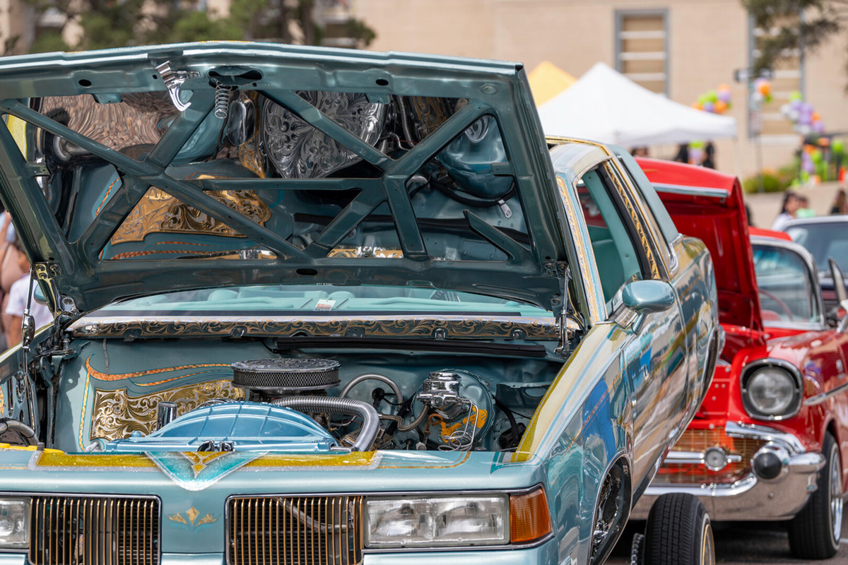 Lowrider Show and Opening Celebration of Mi Gente: Manifestations of Community in the Southwest at the Fine Arts Center on Saturday, September 2. Photo by Katya Nicolayevsky ’24